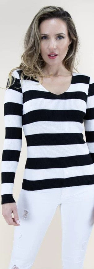 Essential long-sleeve stripe  v-neck