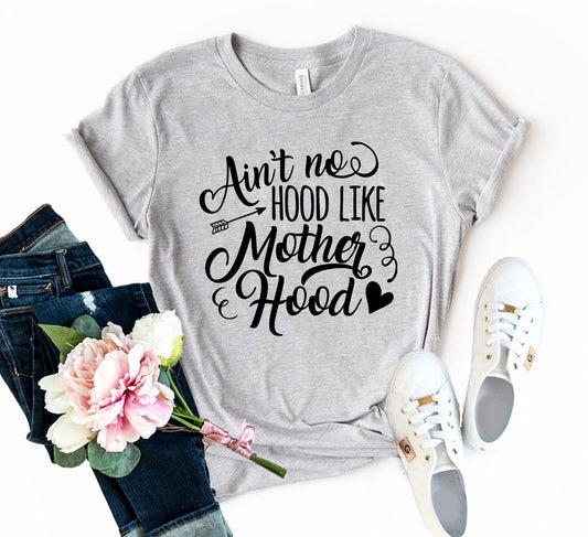 DT0190 Ain't No Hood Like Mom Hood Shirt